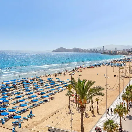 Levante Breeze